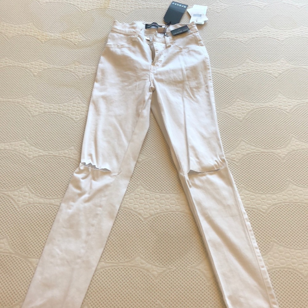 Fashion nova white jeans